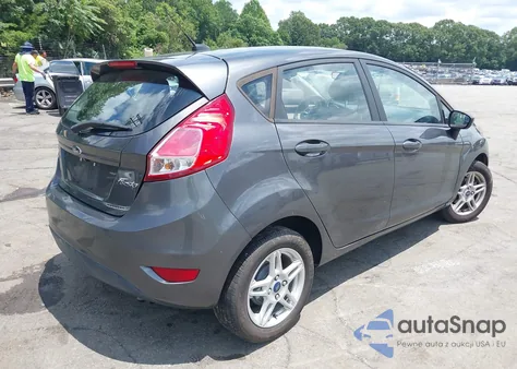 2019 Ford Fiesta Se z USA, uszkodzony, nr VIN 3FADP4EJ1KM161890